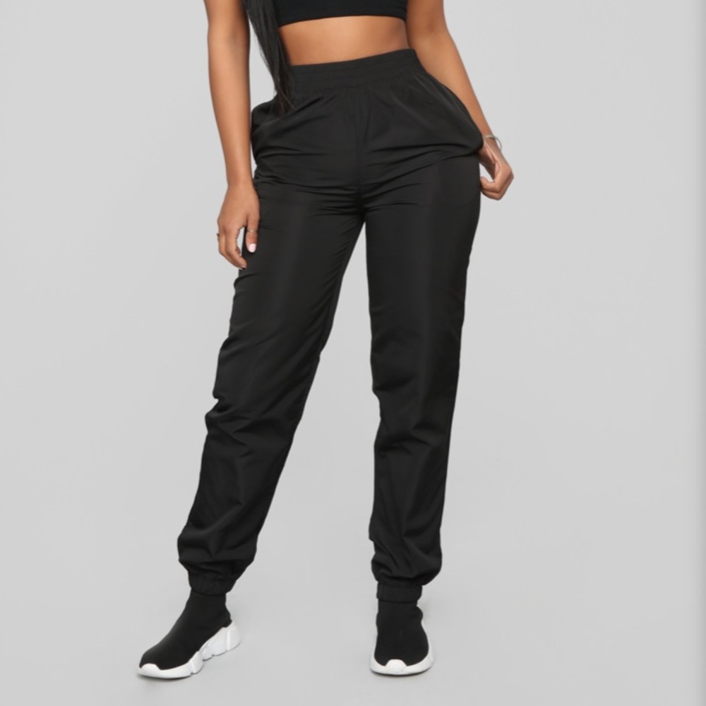 Windbreaker joggers